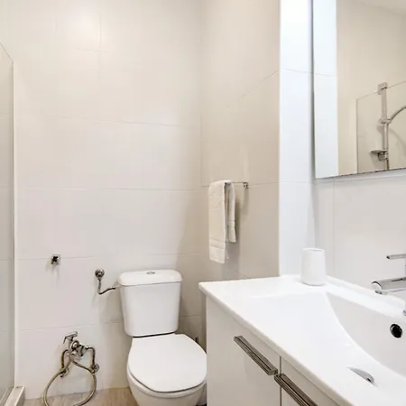 Mar 96 Apartament *
