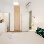 Apartment Mar 96 *